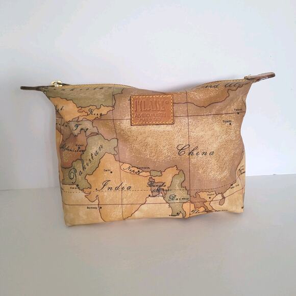 Alviero Martini Cosmetic Toiletry Bag Beige Small Pouch Zip Logo Nylon 8x6 Map - Picture 1 of 9